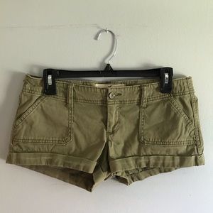 Hollister Green Low-Rise Short Shorts